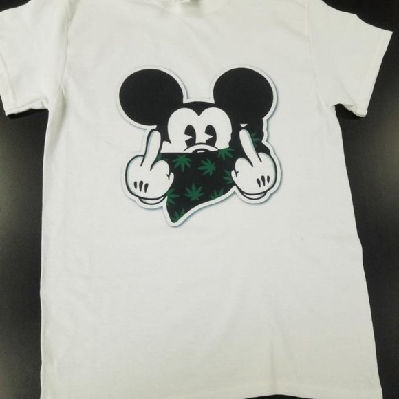 Mickey Mouse F*ck You Graphic t-shirt - Small - 6X - Picture 1 of 3